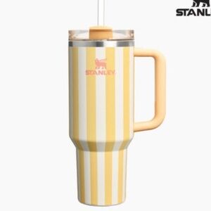 Stanley 40oz Quencher Tumbler Stripped Yellow